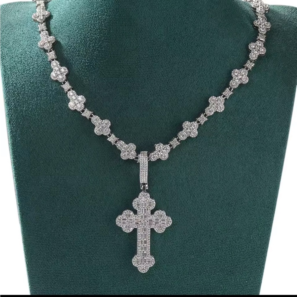 Silver Cross Necklace 18inch - Picture 2 of 6